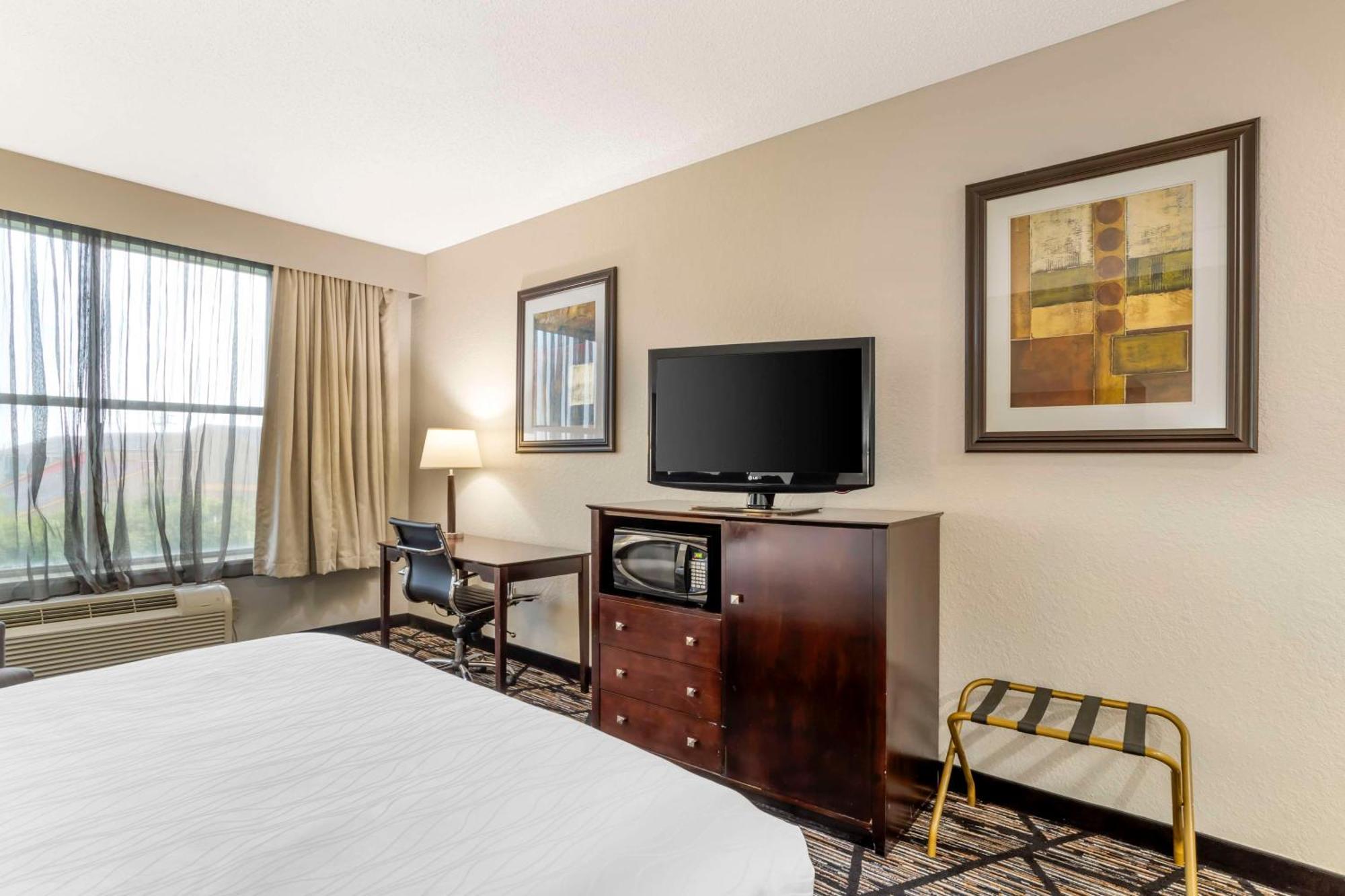 Best Western Plus Hobby Airport Inn And Suites Houston Bagian luar foto
