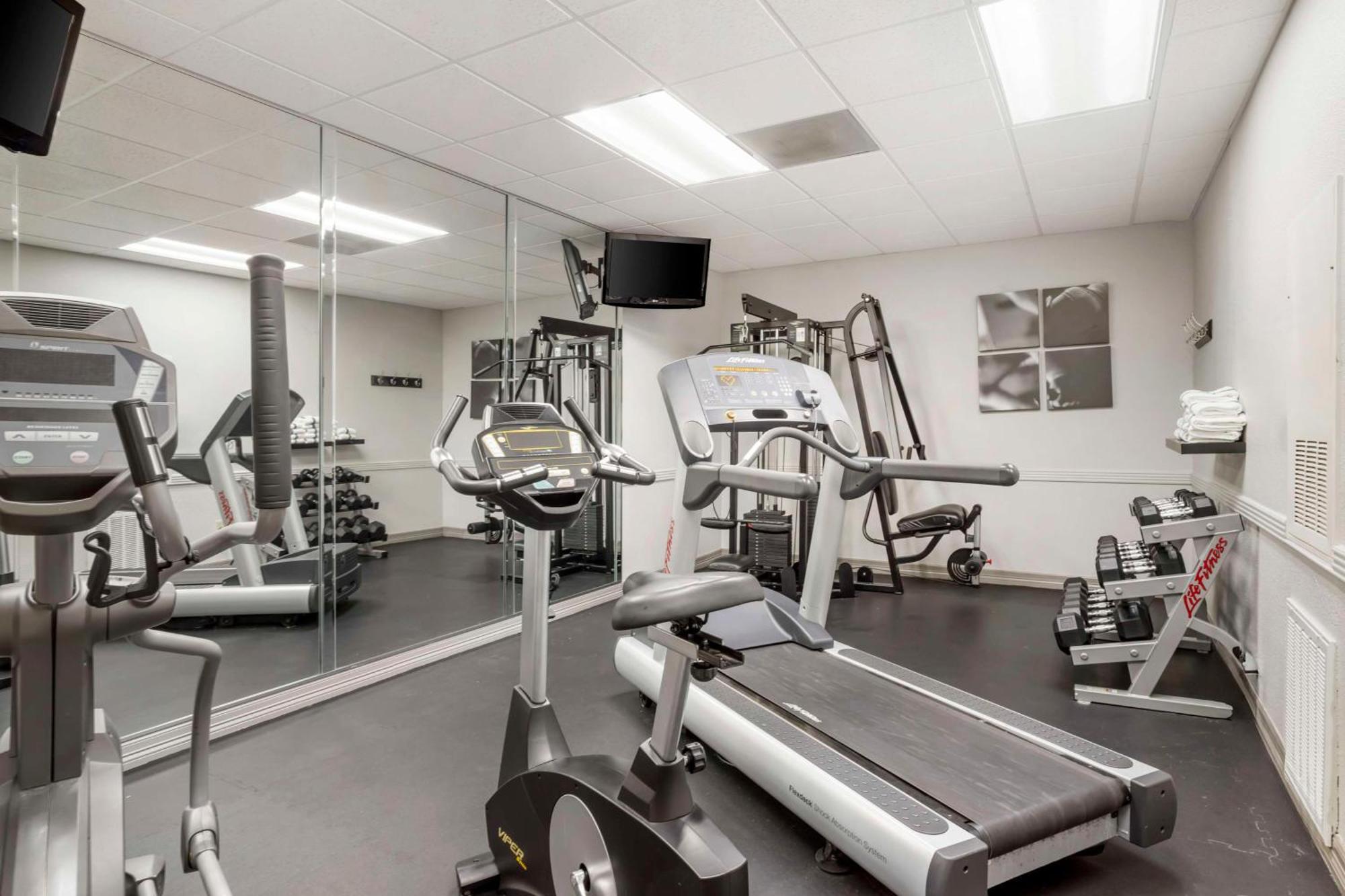 Best Western Plus Hobby Airport Inn And Suites Houston Bagian luar foto
